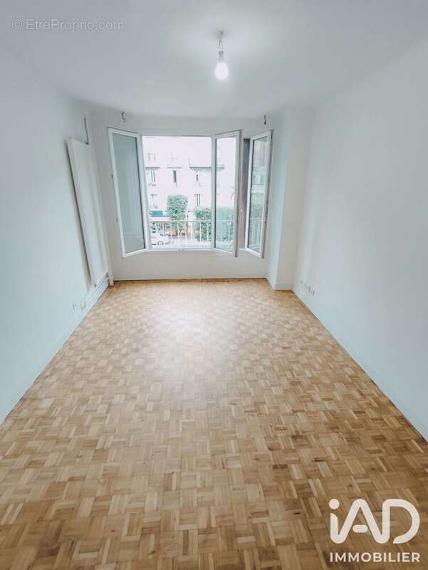 Photo 2 - Appartement à SAINT-DENIS