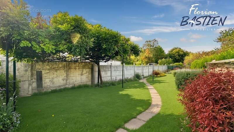 Maison à PETITE-FORET