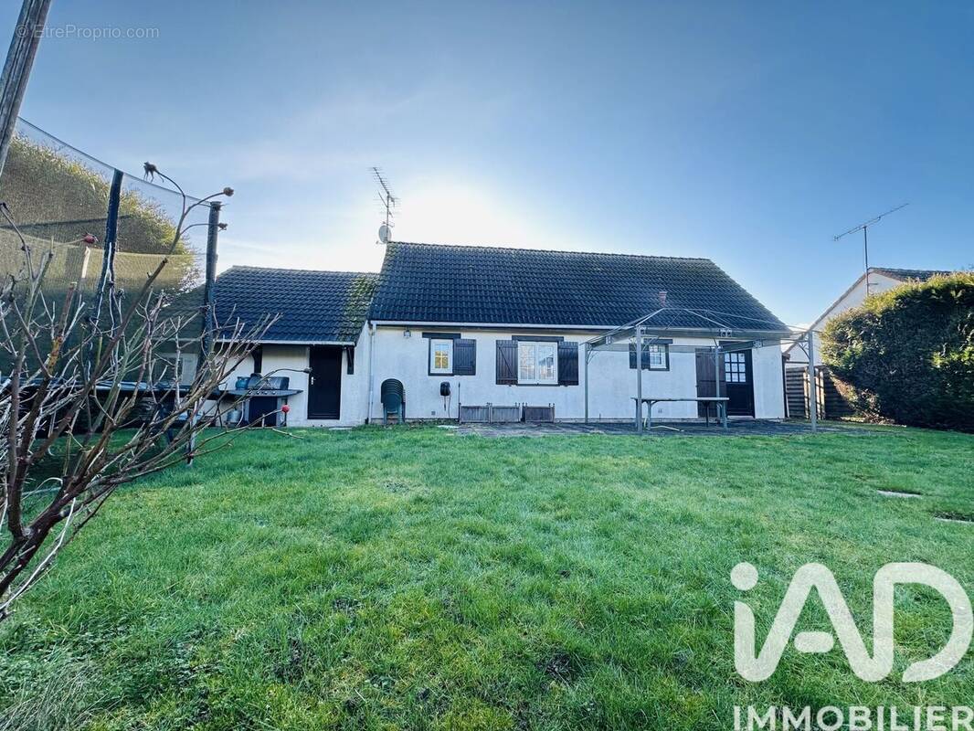 Photo 1 - Maison à SAINVILLE