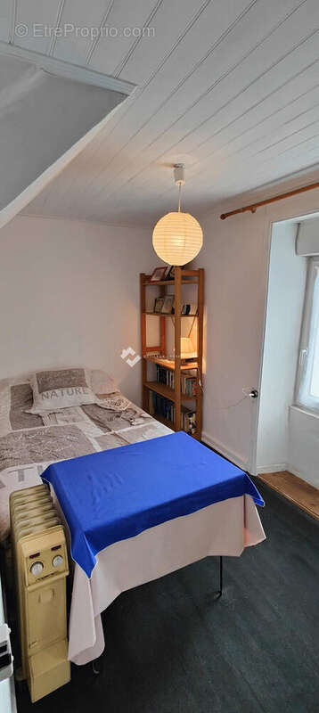 Appartement à CAUREL