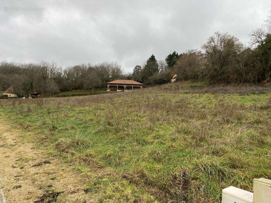 Terrain à LACROPTE
