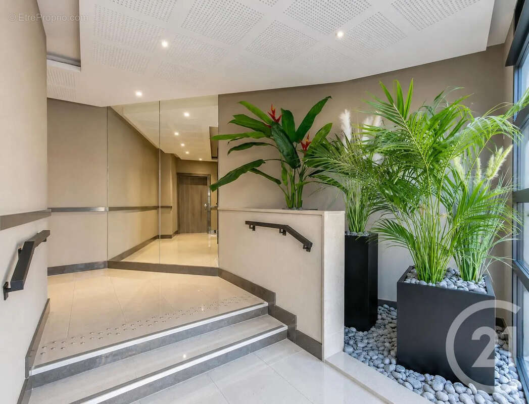 Appartement à SAINT-MAUR-DES-FOSSES