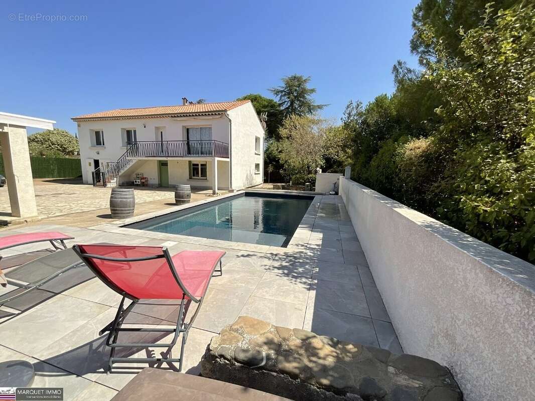 Beau potententiel !!! Pour cette lumineuse villa T4 offrant 92 m² + véranda de 37 m² + apt T2 de 50 m²  4 faces sur 1 069 m² ave - photo 30