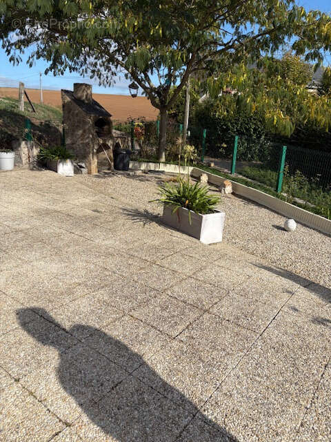 Maison à LA HAIE-TRAVERSAINE