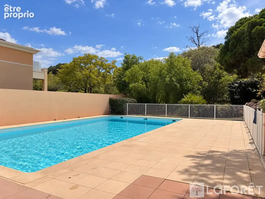 Fréjus saint-lambert  2 pièces avec vue dégagée, piscine et parking boxable - photo 10