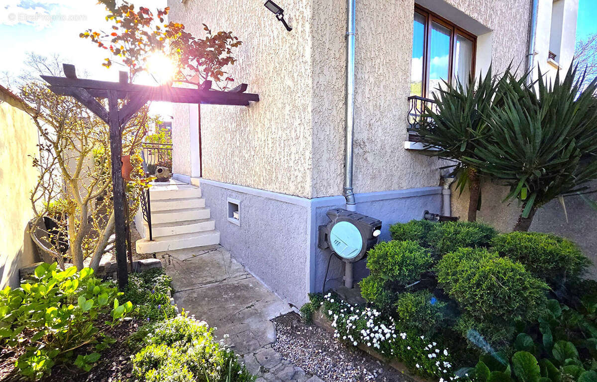 Maison à HOUILLES