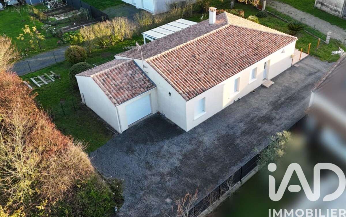 Photo 2 - Maison à BREUIL-MAGNE