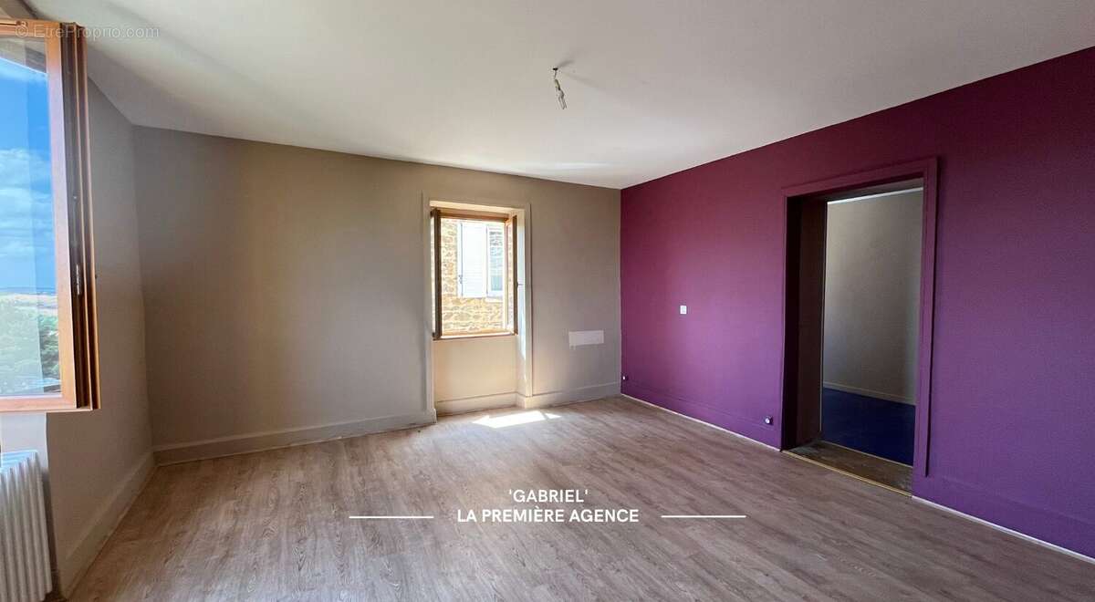 Maison à PONTCHARRA-SUR-TURDINE