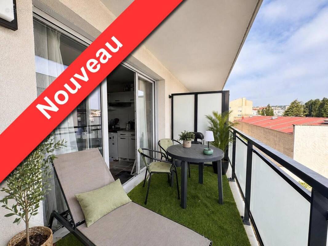   - Appartement à LYON-7E