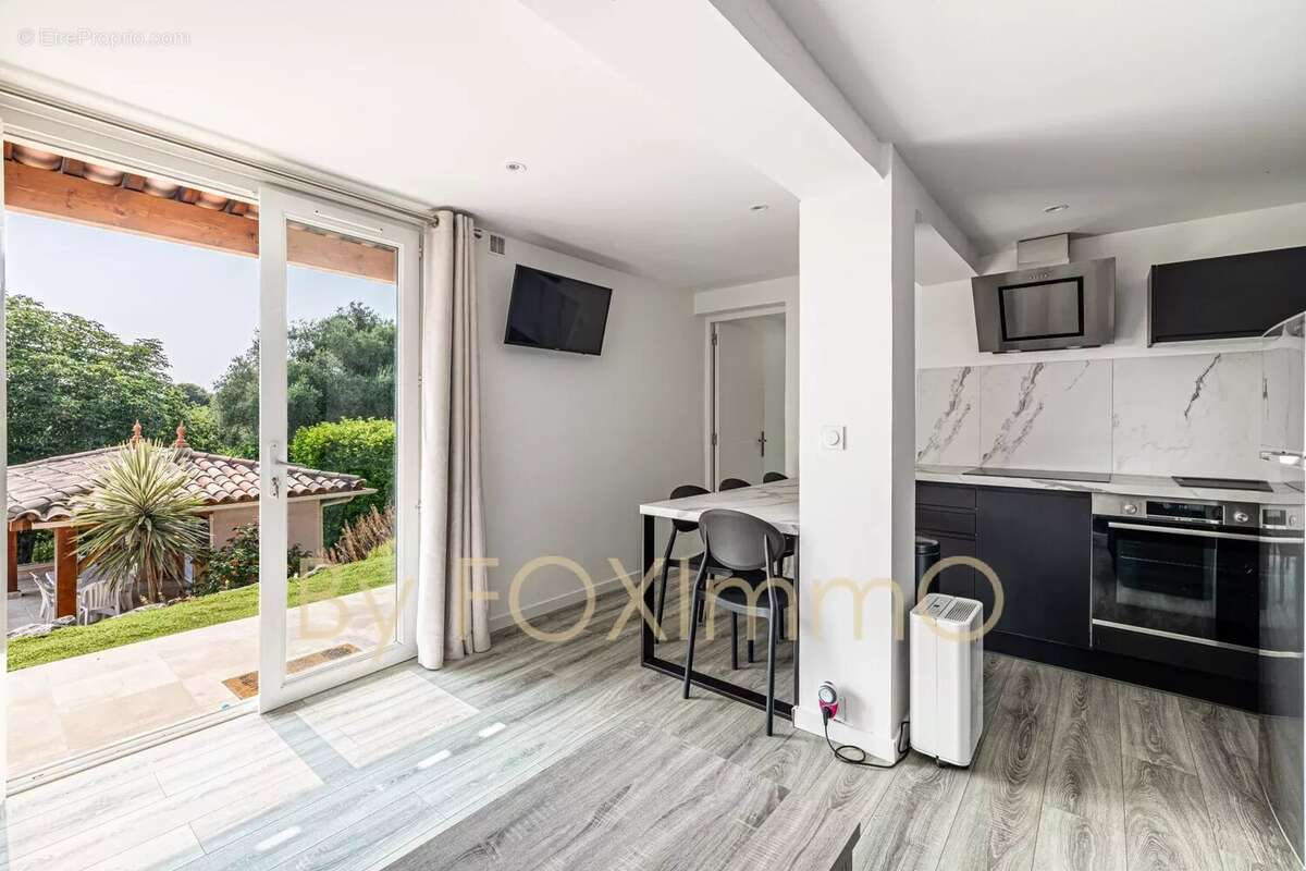 Maison à CAGNES-SUR-MER