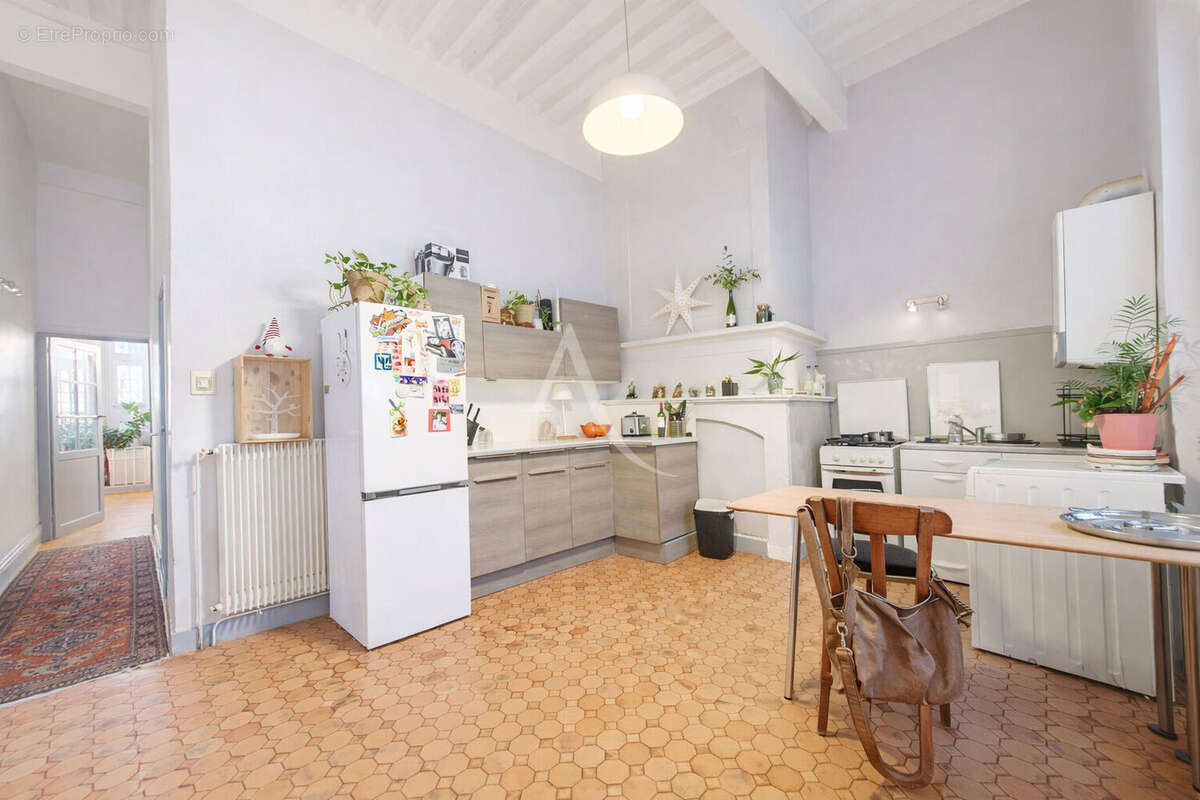 Immeuble de rapport - Coeur Historique Montauban 7 pièce(s) 220 m2 - photo 4