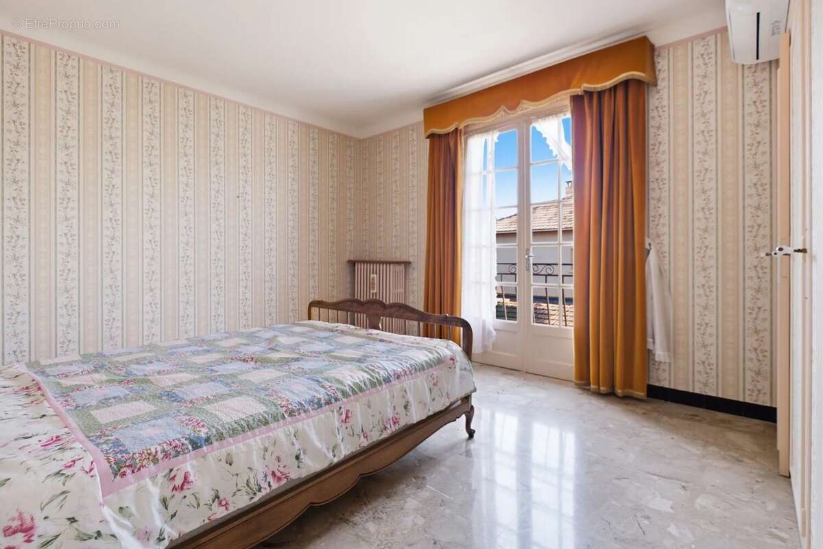 Ensemble immobilier avec jardin et garages centre Ville Exclusivité - photo 16