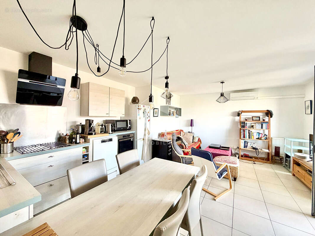 Appartement à MARSEILLE-5E