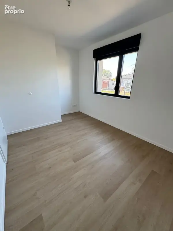Appartement neuf en rez-de-chaussée avec terrasse de 20 m2 et jardin privatif de 130 m2 + garage + parking. - photo 18