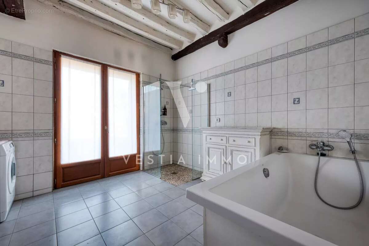 Commerce à PRUNAY-EN-YVELINES