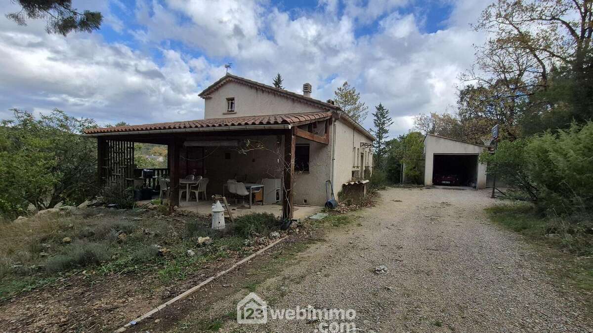 Maison à FLASSANS-SUR-ISSOLE