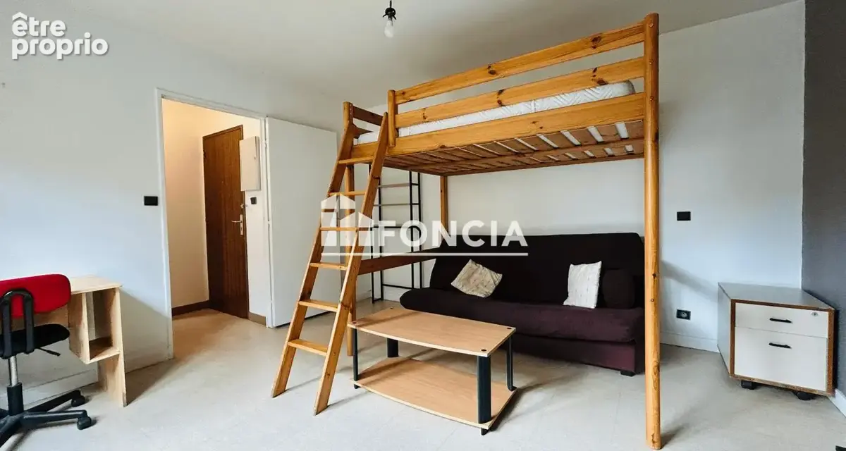 Studio de 29 m² à Poitiers secteur Trois Quartiers, proche IAE, avec cave - photo 2