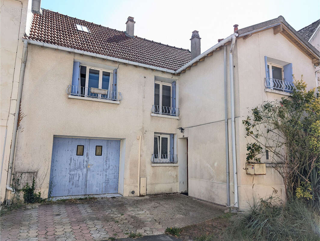 Maison à NANTEUIL-LES-MEAUX