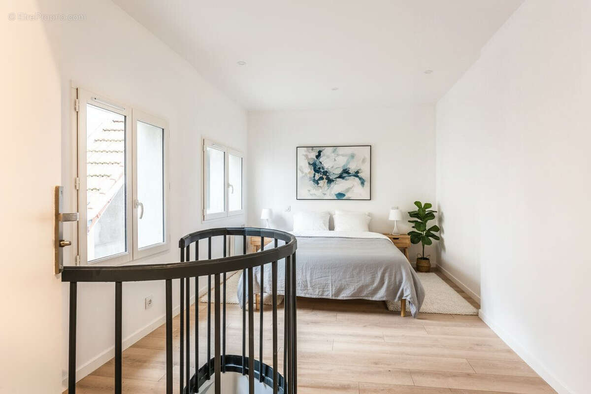 Appartement à PARIS-19E