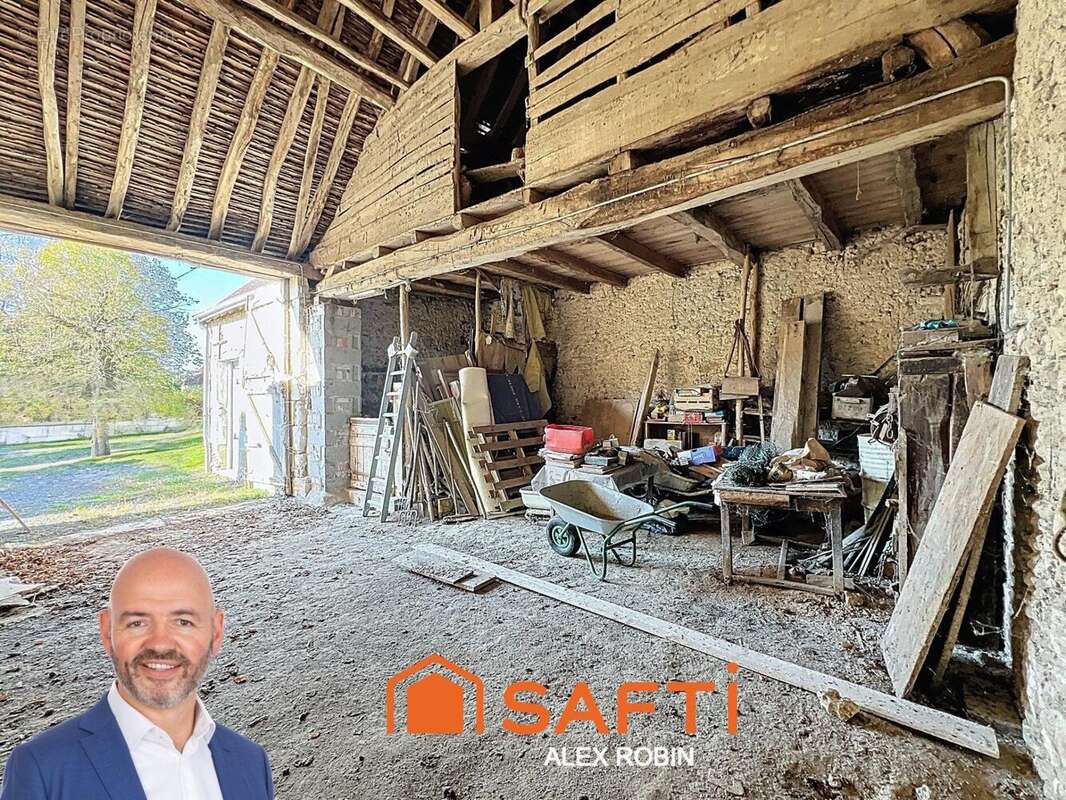 Photo 3 - Maison à LUZILLE