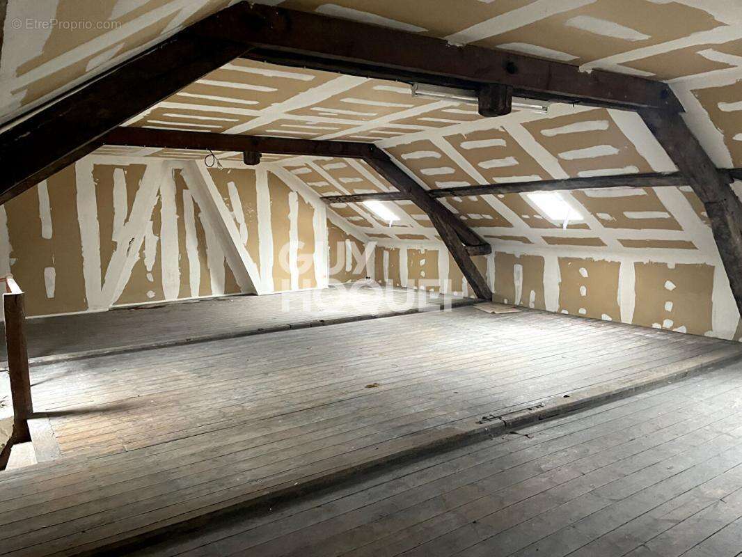 Appartement à SAINT-JUST-EN-CHAUSSEE