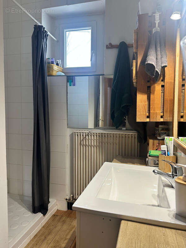 Maison à LIVINHAC-LE-HAUT