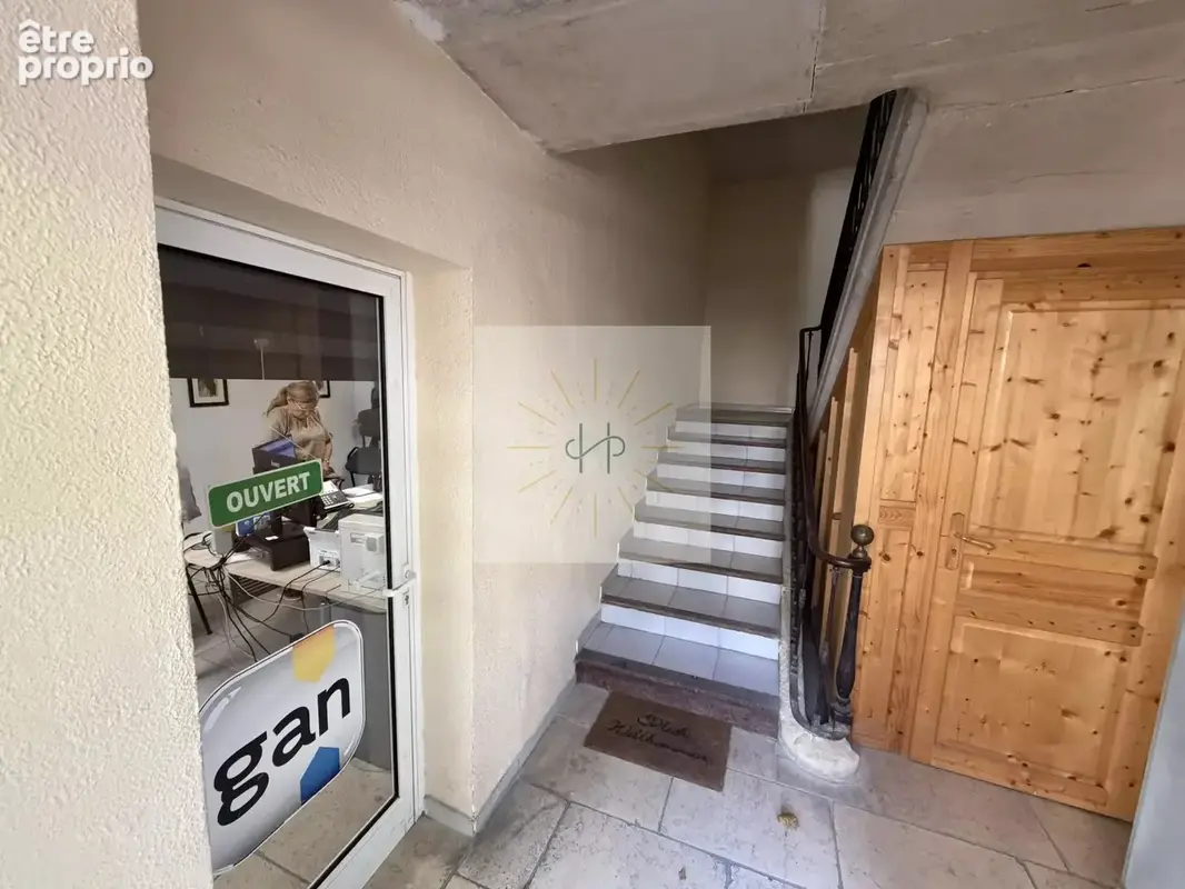 Commerce 70 m² à Grignan  - photo 4