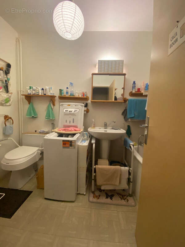 Appartement à COURBEVOIE