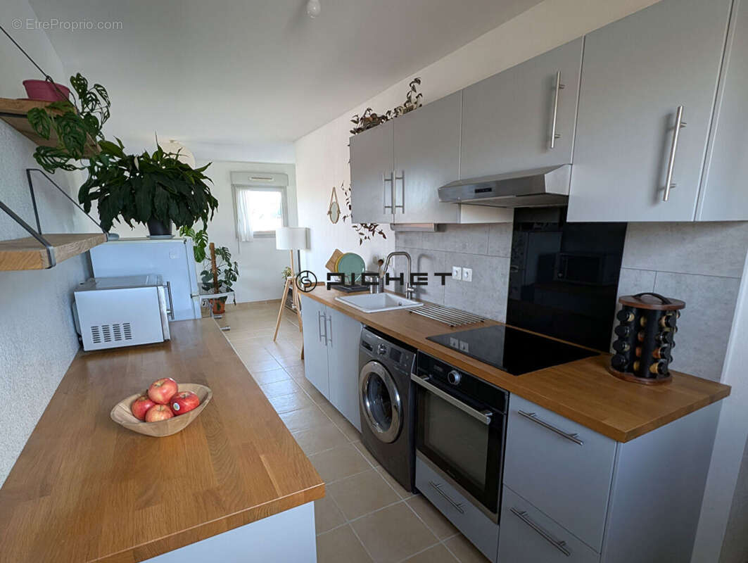 Appartement à COUTRAS