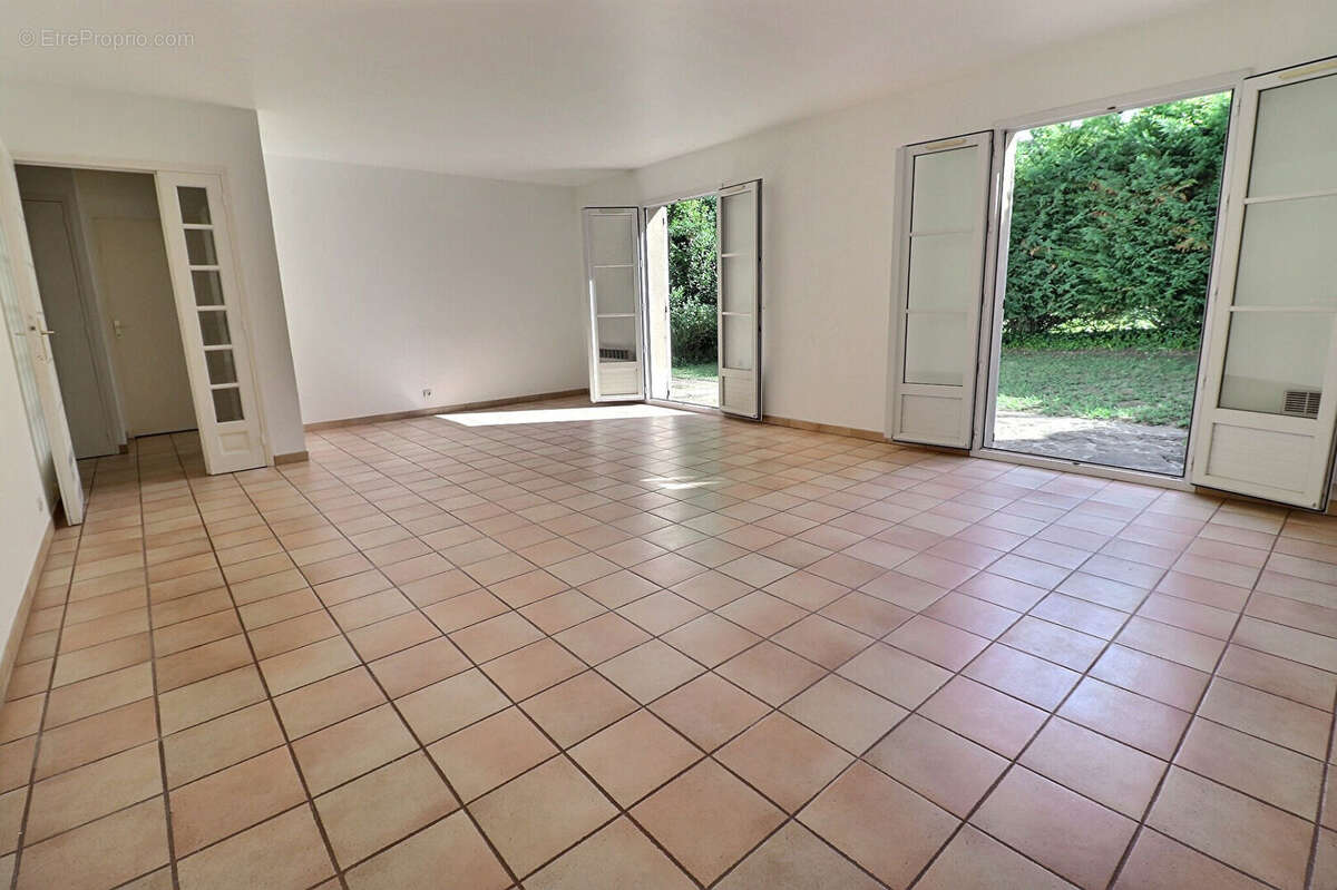 Maison à MAREIL-MARLY