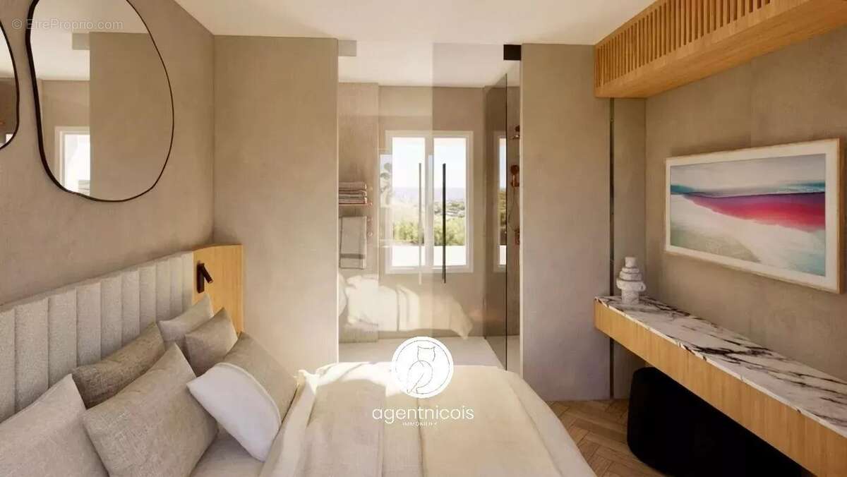NICE // Carré d'Or - Rue Cronstadt : Appartement 2 pièces - Rénové - Terrasse - Dernier étage - photo 2