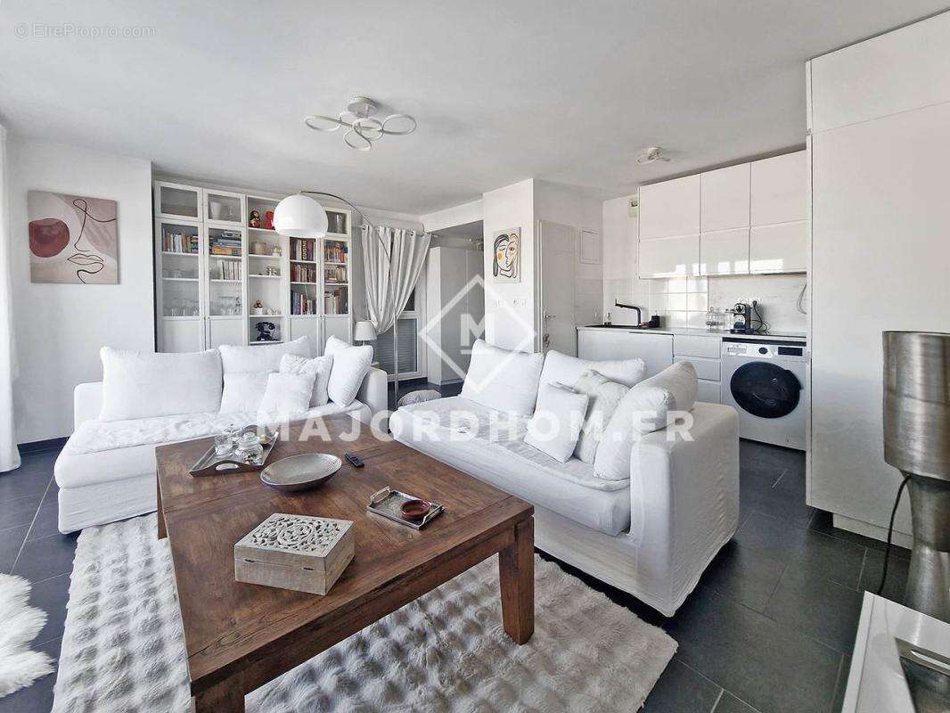 Appartement à MARSEILLE-9E