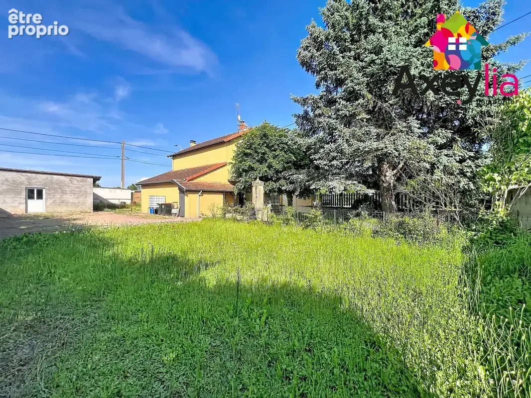 A vendre - roanne bord de loire -  maison avec terrain et  2 garages - photo 6