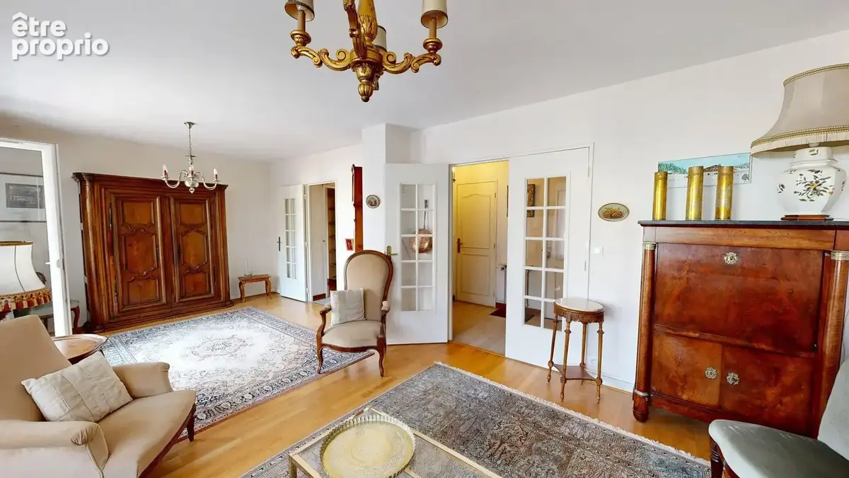 Appartement  traversant  87m2 rue de la Mouillère - photo 3