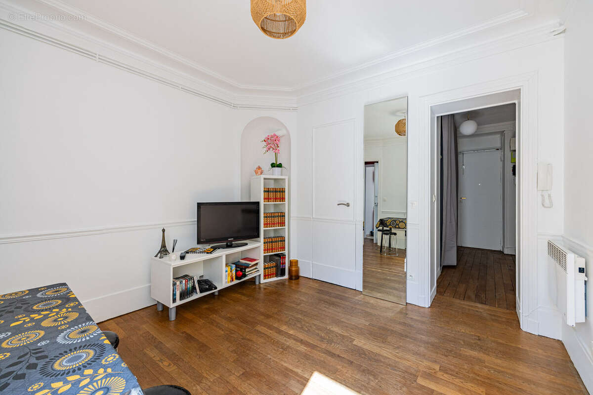 Appartement 36 m² à Paris-11e  - photo 2