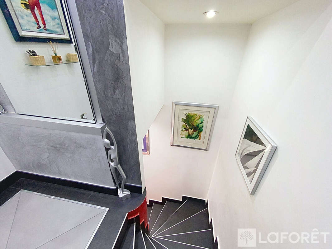 Appartement à ROQUEBRUNE-CAP-MARTIN