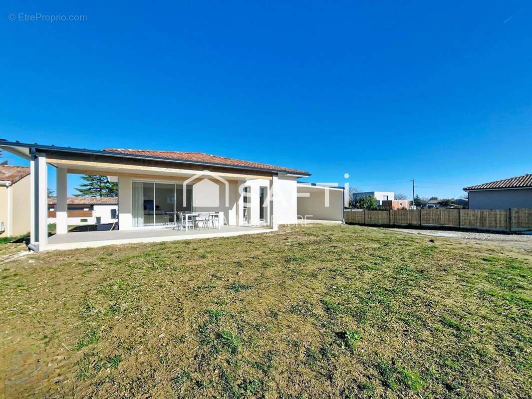 Photo 2 - Maison à GIROUSSENS