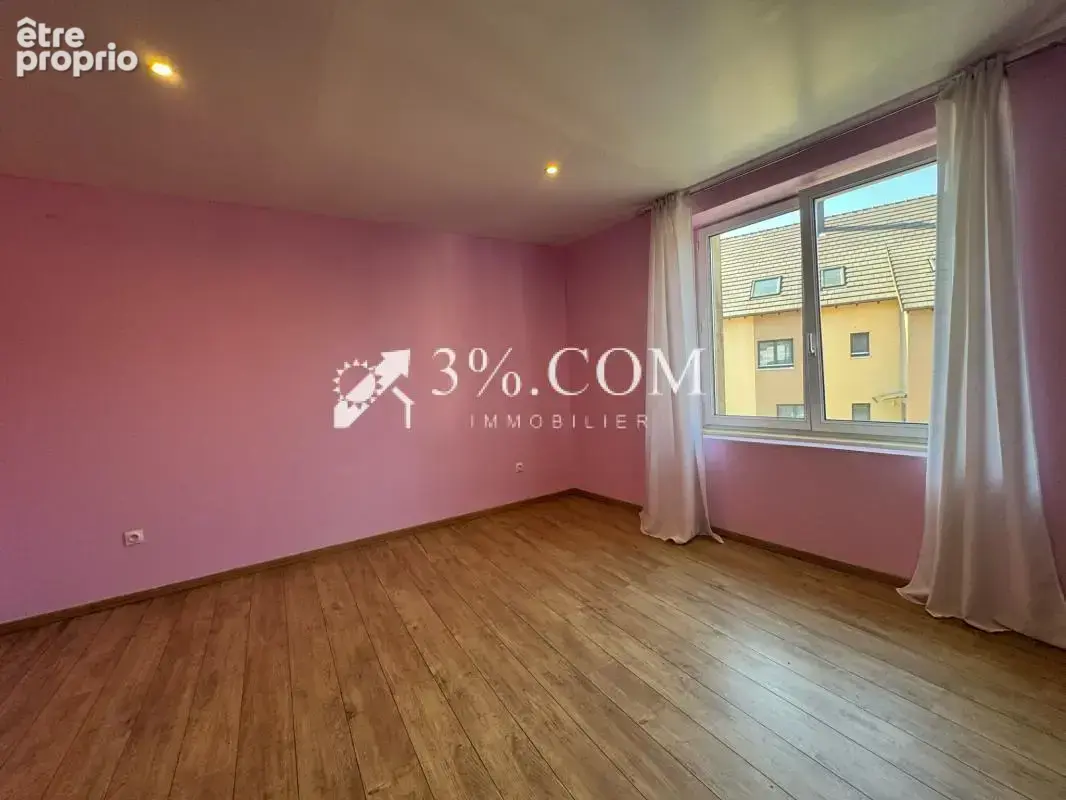 3%COM Grand Duplex de 160m2 avec 5 chambres et un garage - photo 7