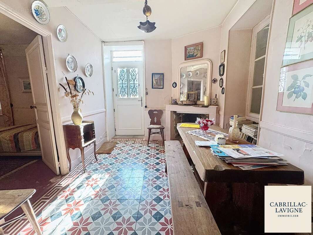 Appartement à VERNOU-LA-CELLE-SUR-SEINE