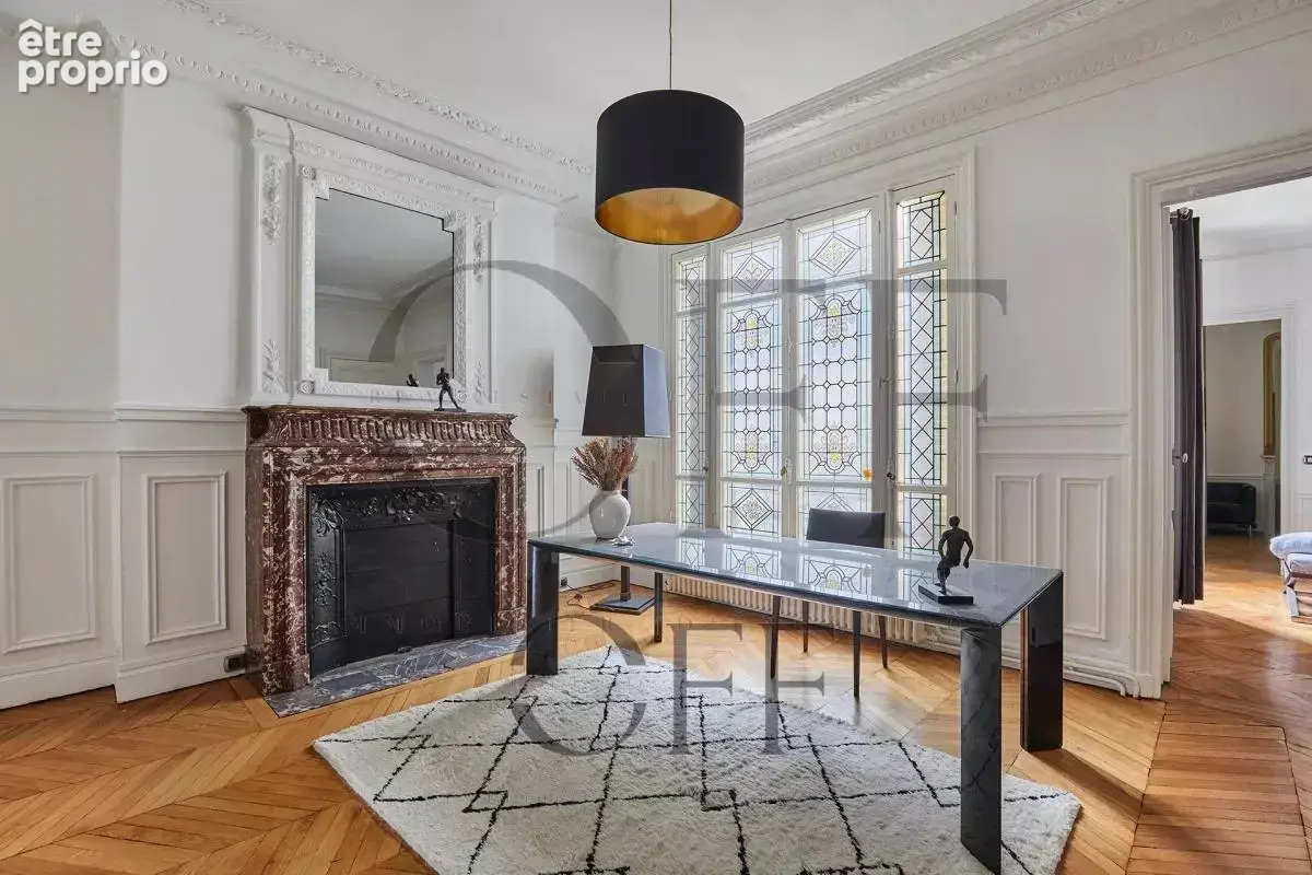 PARIS 8ᵉ – PLACE DES TERNES – Appartement Haussmannien d'exception – 180 m² - photo 4