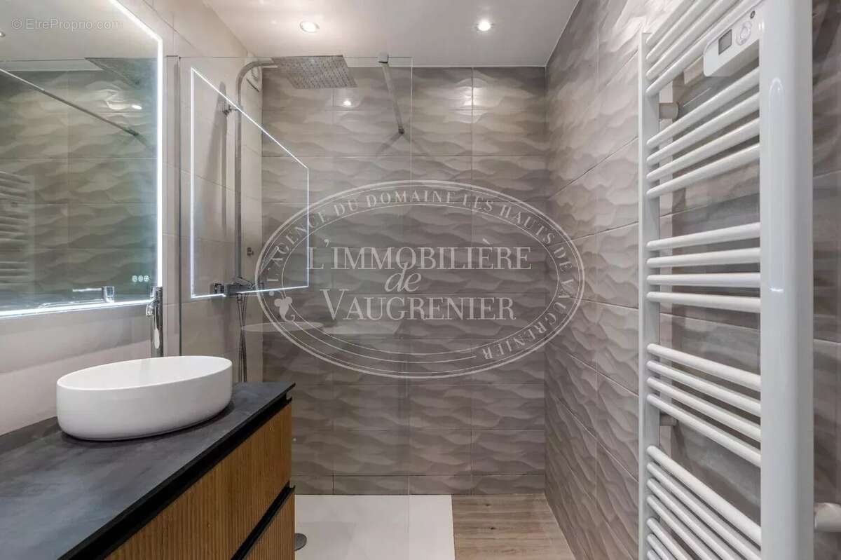 Appartement à VILLENEUVE-LOUBET