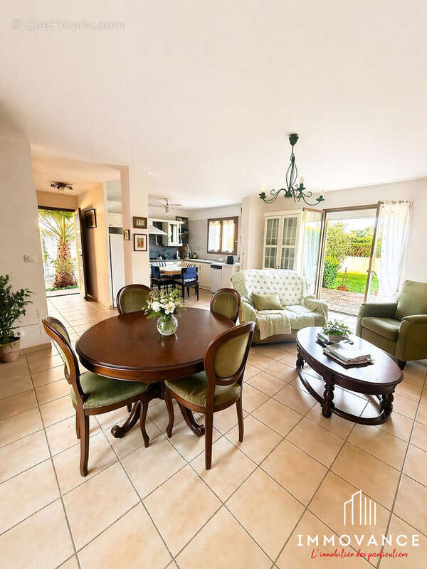 Maison à VILLENEUVE-LES-MAGUELONE