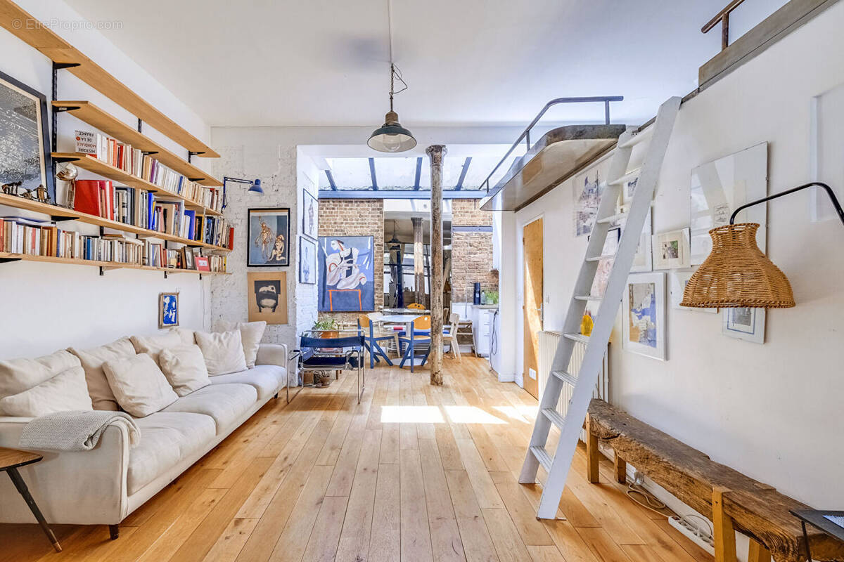 Appartement à PARIS-11E