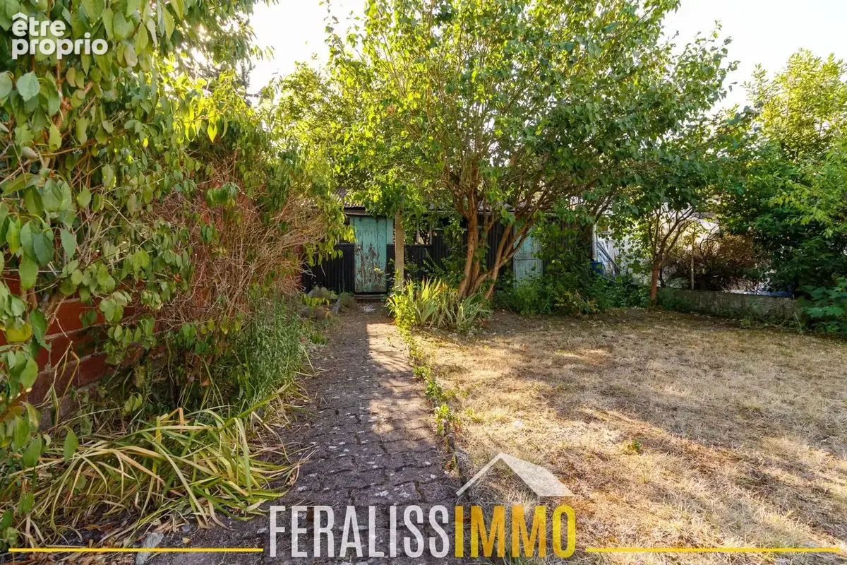 Très beau potentiel pour cette charmante maison de 3 pièces - photo 12