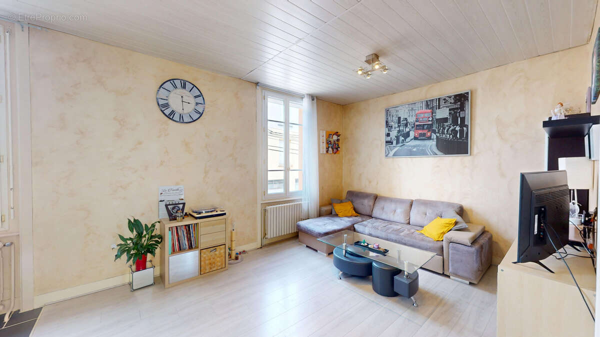 Maison à LA RICAMARIE