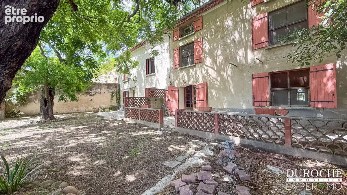 Mas provençal à rénover à Courthézon   524 m2 de surface totale, dépendances & potentiel - photo 14