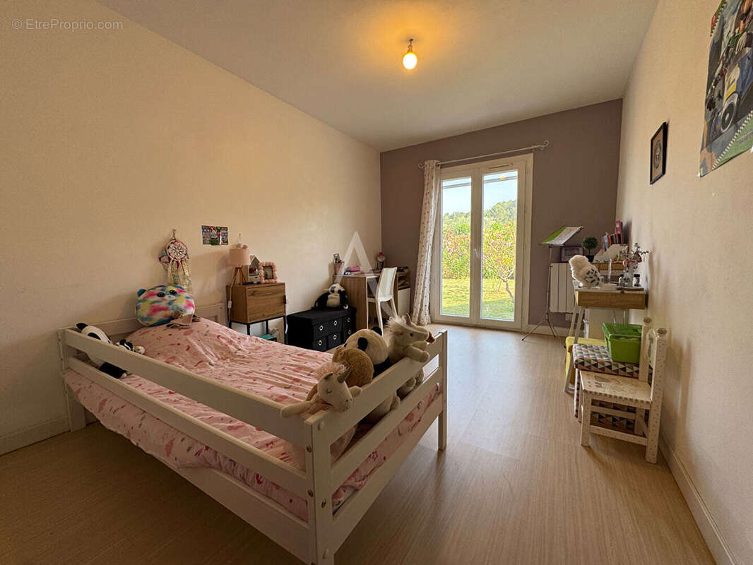 Spacieuse maison familiale de 146 m² à Cournanel - photo 6