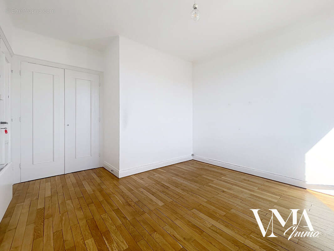 EXCLISIVITÉ / MONPLAISIR - Bel Appartement T3 de 62 m2 au 5ème étage avec ascenseur - photo 4