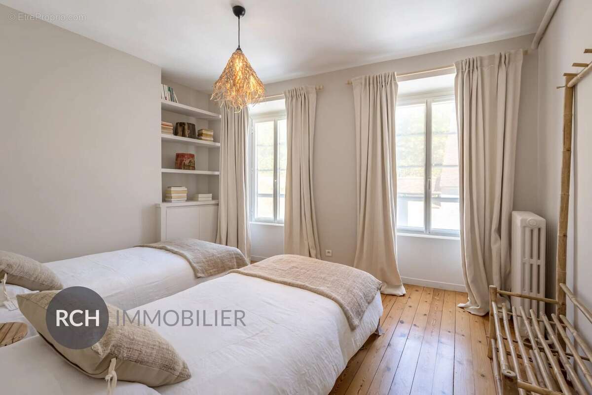 Maison à MONTFORT-L'AMAURY
