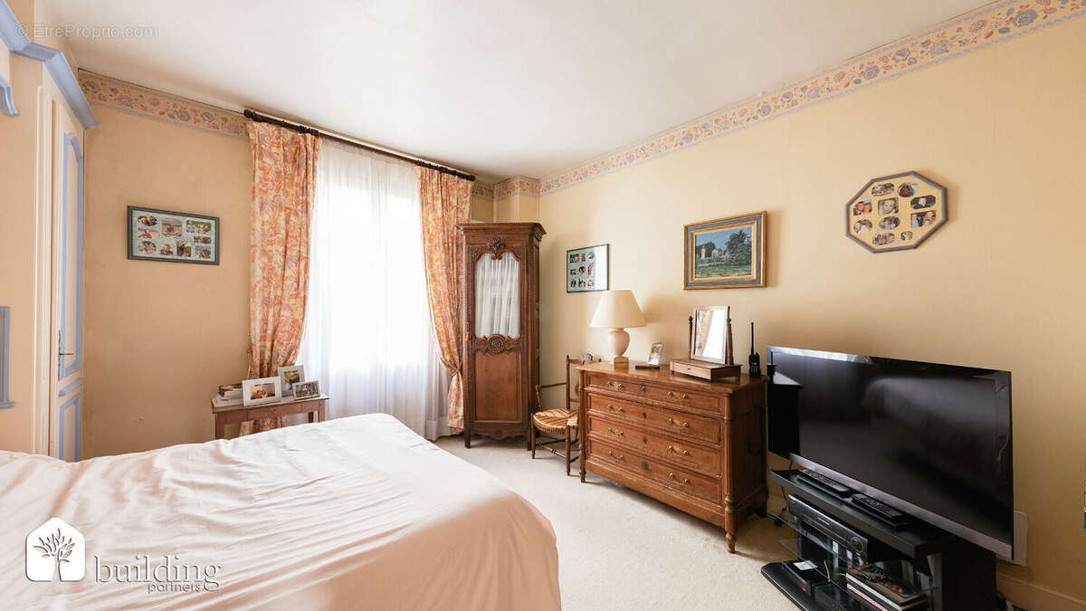 Maison à ASNIERES-SUR-SEINE